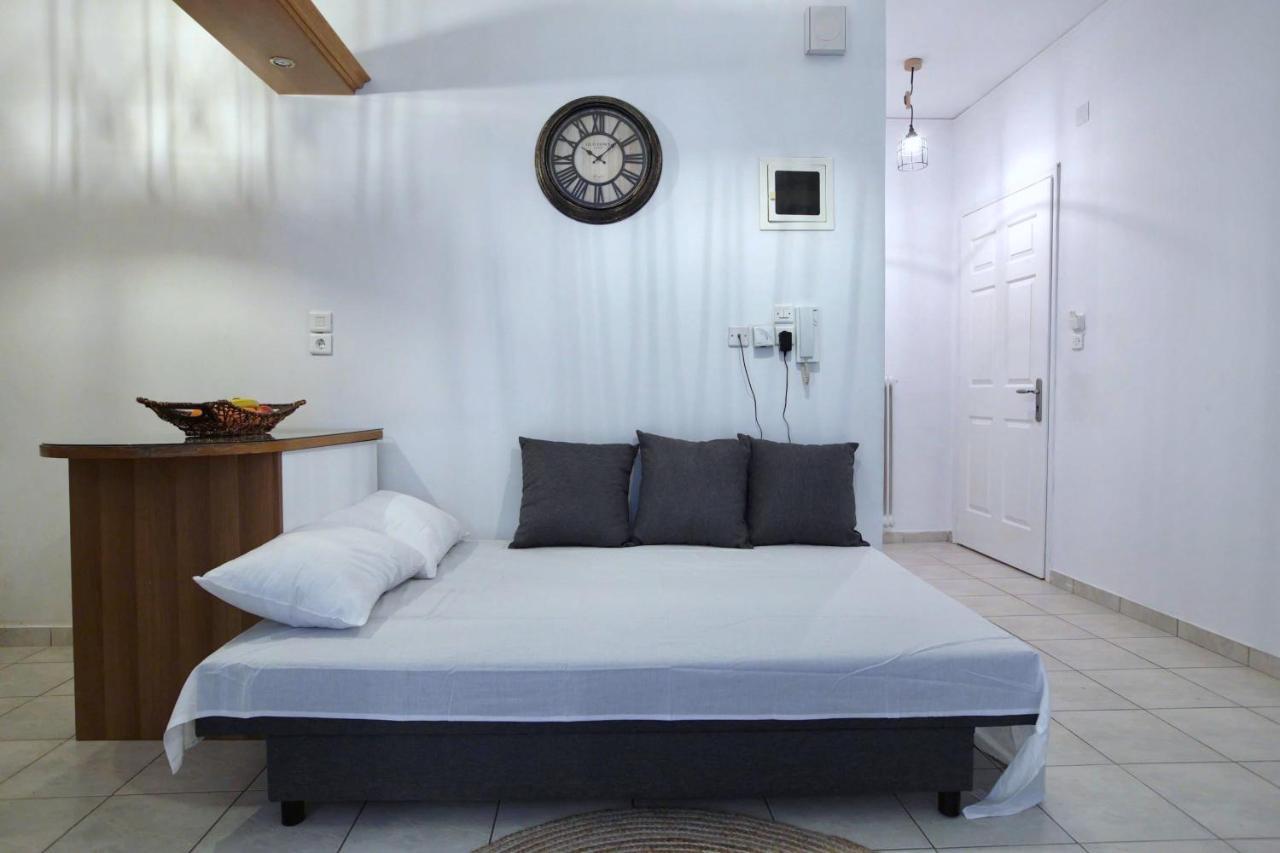 Angelina'S Boutique Suite In Nafplio City Exterior photo