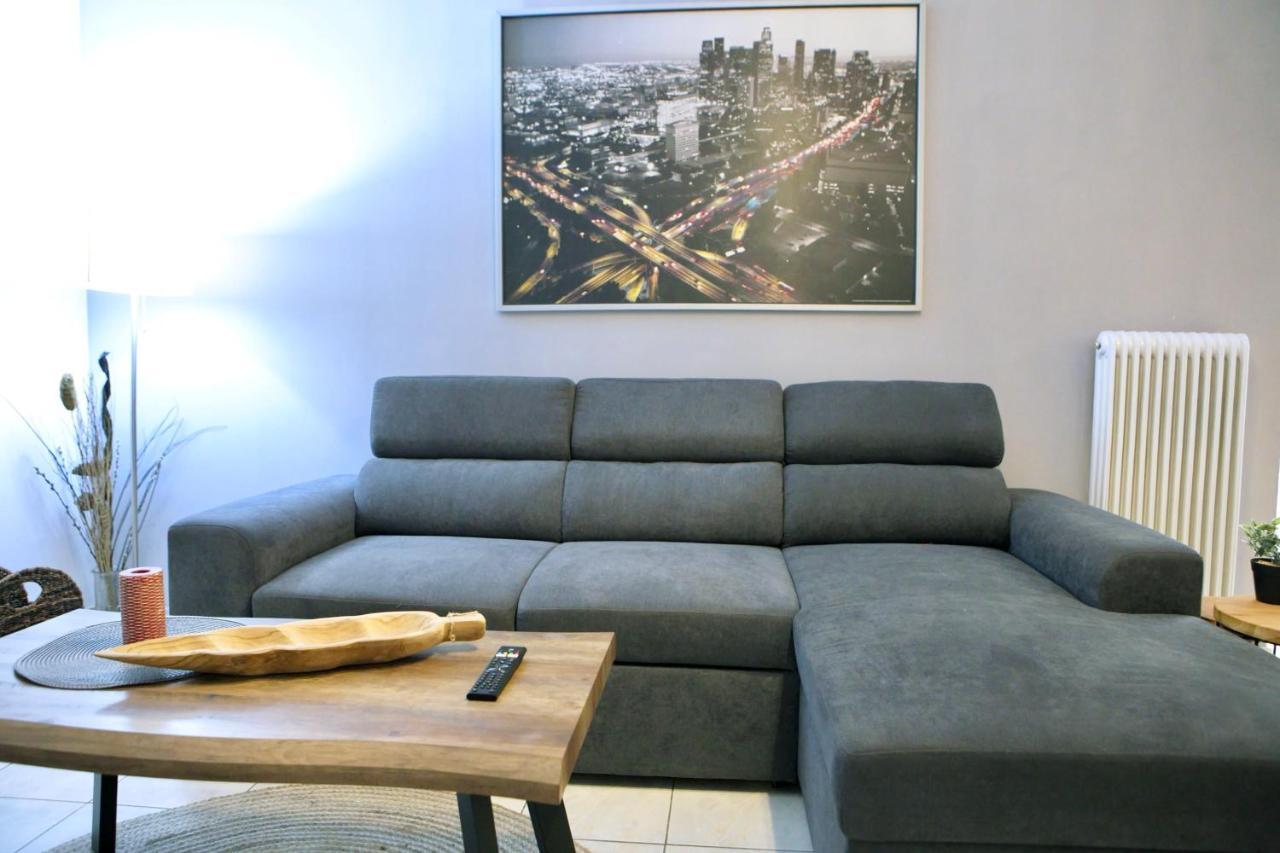 Angelina'S Boutique Suite In Nafplio City Exterior photo